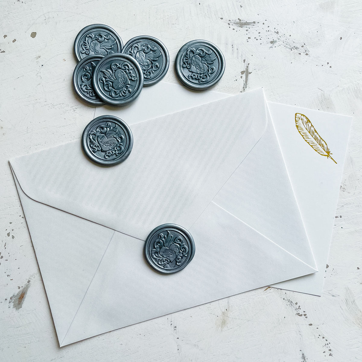 Wax Seals with Sacred Heart - White - House of Royals